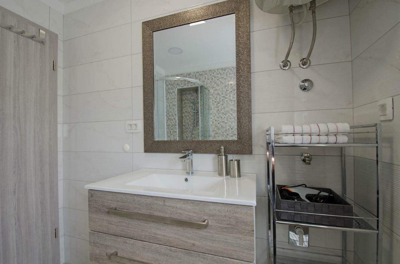 R&d Apartment *